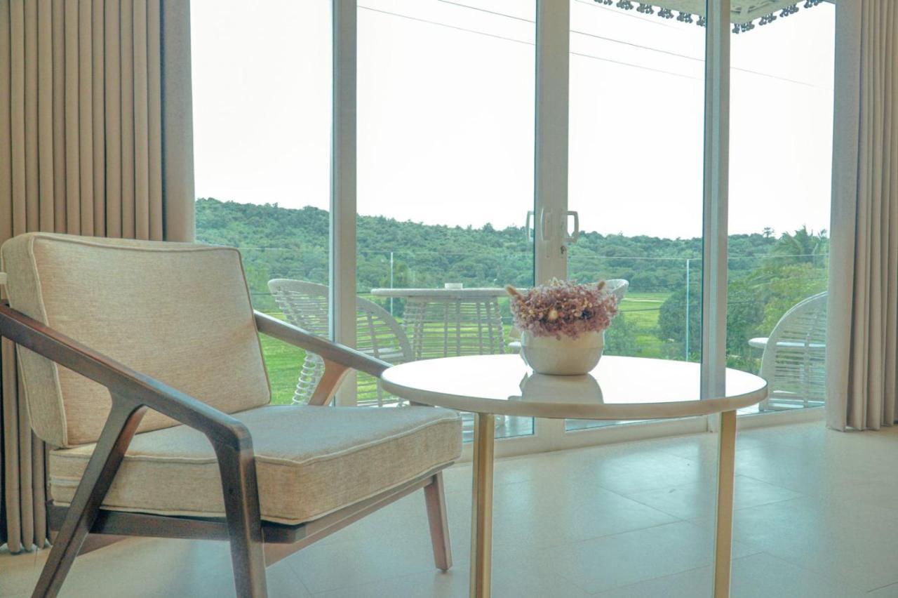 Rancho Bernardo Luxury Villas And Resort Bagac Zewnętrze zdjęcie